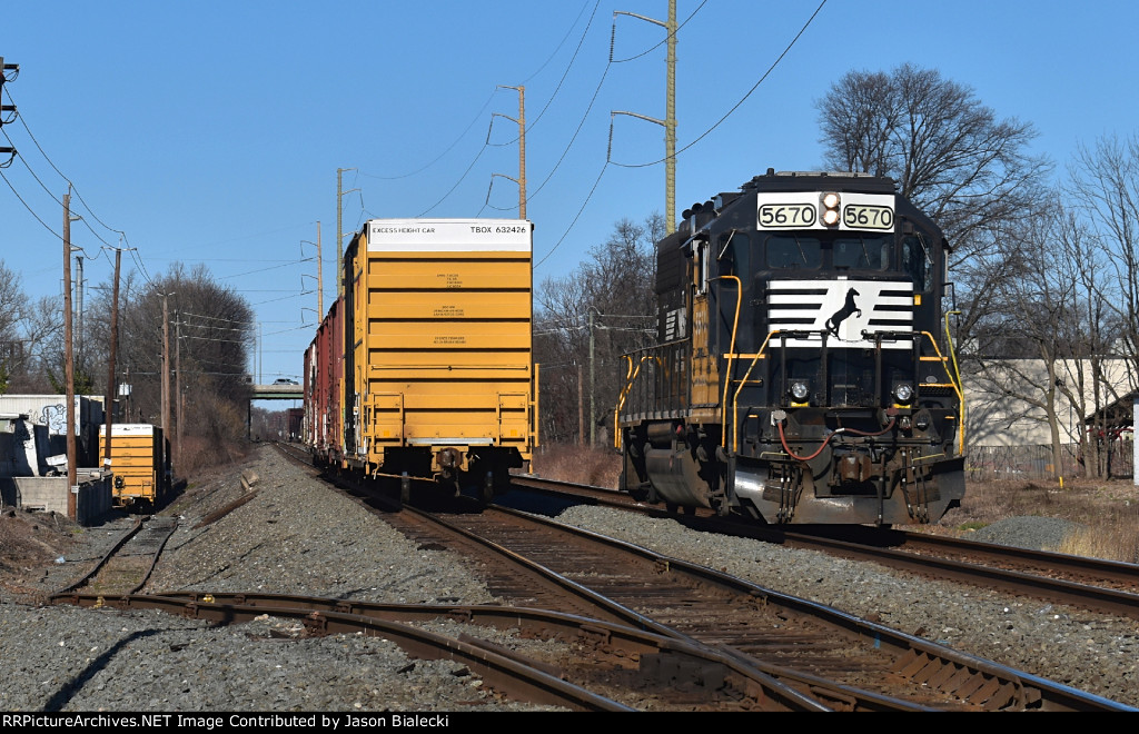 CR MA1 working the last industry on the main line